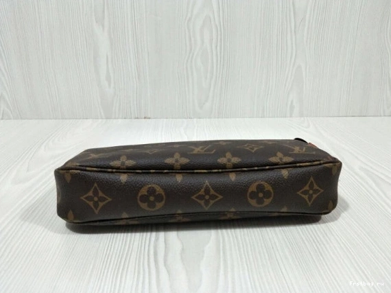 First bag ru ACCESSOIRES Louis POCHETTE Vuitton 0726